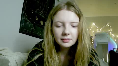 Lilly online show from 12-04-24, 01:42