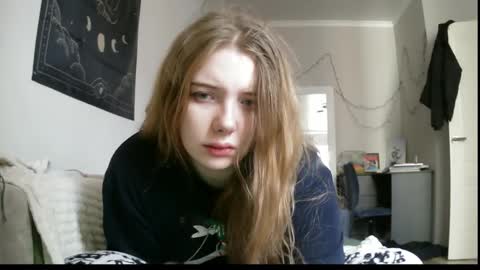 Lilly online show from 12-17-24, 08:34