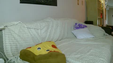 Lilly online show from 12-24-24, 05:23