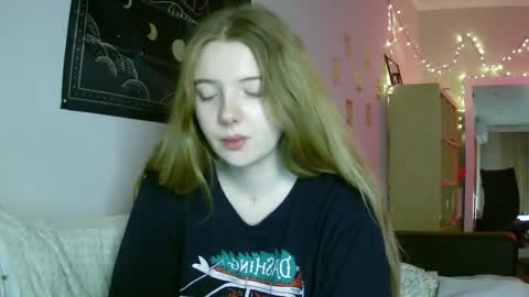 Lilly online show from 12-25-24, 05:05