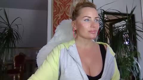 Roxy online show from 02-01-25, 12:05