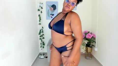 Snapshot of loly_areces chatting on 03-03-26, 01:50 Alejandra online show from 03-03-26, 01:50