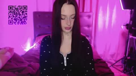 Snapshot of lolykari chatting on 02-19-26, 07:43 Kari online show from 02-19-26, 07:43