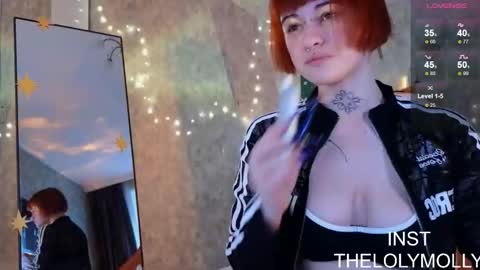 Molli online show from 12-22-25, 10:56