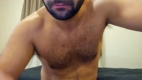 Snapshot of london_1987 chatting on 12-31-24, 01:26 Sonny online show from 12-31-24, 01:26