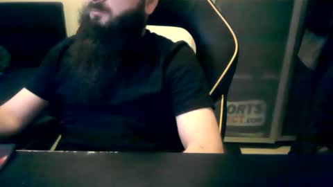 Snapshot of london_man1988 chatting on 01-07-25, 06:56 london_man1988 online show from 01-07-25, 06:56