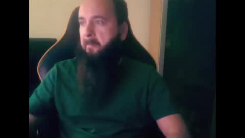 Snapshot of london_man1988 chatting on 11-17-25, 03:29 london_man1988 online show from 11-17-25, 03:29