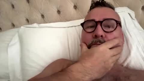 EnglishBear online show from 03-16-26, 07:34