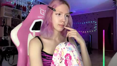 lone1y_bunny online show from 07-13-26, 03:04