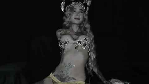 SABRINA online show from 11-04-25, 01:48