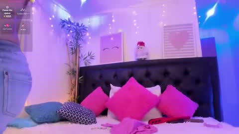 Snapshot of lonely_shewolf chatting on 12-21-24, 07:16 Jennifer  online show from 12-21-24, 07:16