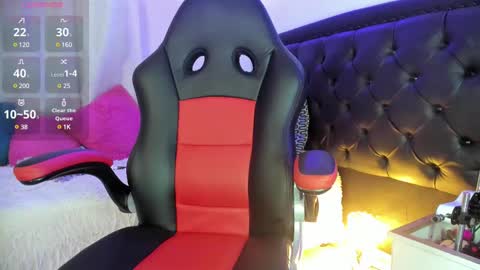 Snapshot of lonely_shewolf chatting on 02-27-25, 08:20 Jennifer  online show from 02-27-25, 08:20