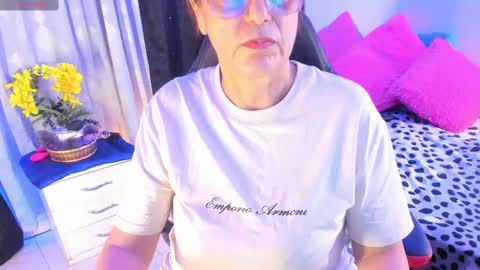 Snapshot of lonely_shewolf chatting on 09-24-25, 07:06 Jennifer  online show from 09-24-25, 07:06