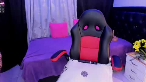 Snapshot of lonely_shewolf chatting on 10-16-25, 03:35 Jennifer  online show from 10-16-25, 03:35