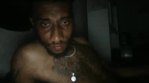 Snapshot of longd2526 chatting on 11-03-25, 04:58 LongD online show from 11-03-25, 04:58