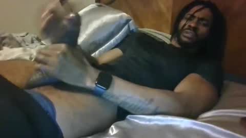 Snapshot of longdsmeag chatting on 12-16-25, 01:27 longdsmeag online show from 12-16-25, 01:27