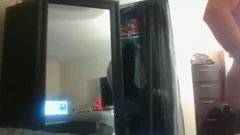 Snapshot of longhairedfreak1921 chatting on 09-08-25, 03:44 longhairedfreak1921 online show from 09-08-25, 03:44