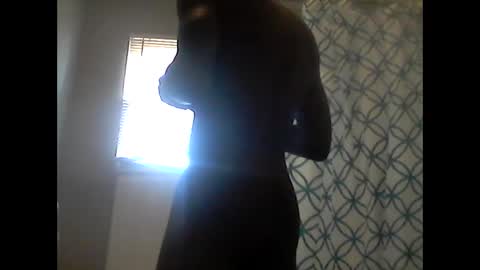 Snapshot of longjohnpurp29 chatting on 09-12-25, 02:39 how can i plz u online show from 09-12-25, 02:39