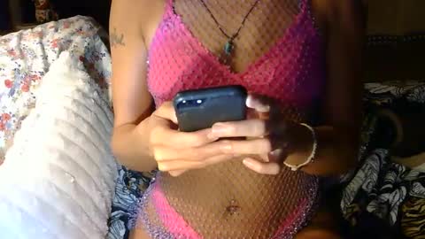 Snapshot of longlegstammy chatting on 09-10-25, 12:43 Cutenurse91 online show from 09-10-25, 12:43