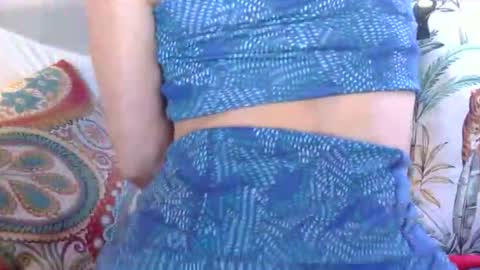 Snapshot of longlegstammy chatting on 09-20-25, 05:58 Cutenurse91 online show from 09-20-25, 05:58