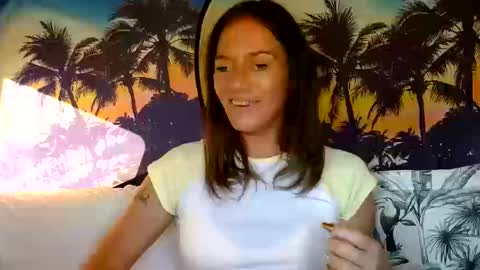 Snapshot of longlegstammy chatting on 10-13-25, 06:19 Cutenurse91 online show from 10-13-25, 06:19