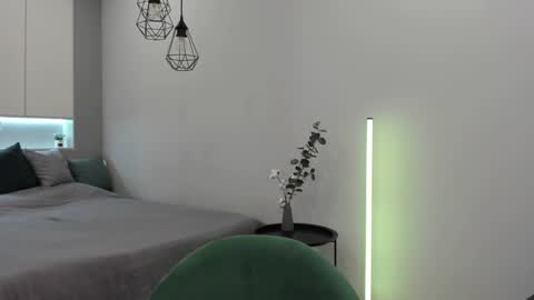 Eva online show from 12-28-24, 12:35