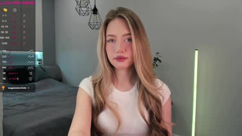 Eva online show from 02-06-25, 02:58