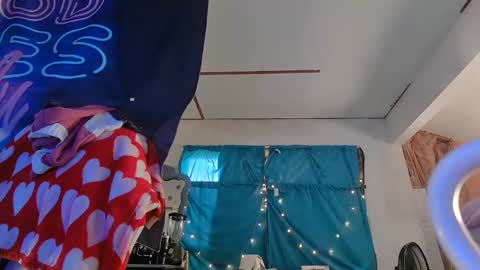 Londoncashmere69  online show from 12-30-24, 09:19