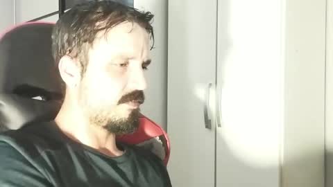 Lucas online show from 02-10-25, 02:16