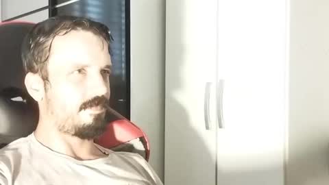 Lucas online show from 02-11-25, 12:58