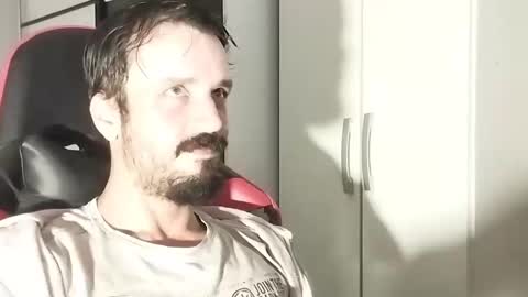 Lucas online show from 02-17-25, 12:05