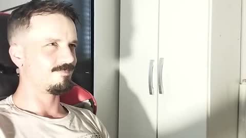 Lucas online show from 02-26-25, 02:03