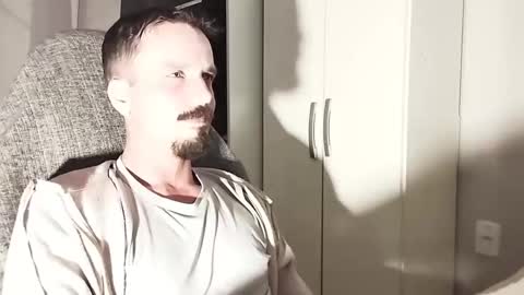 Lucas online show from 10-10-25, 11:04