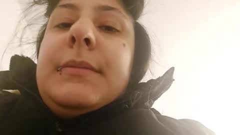 Snapshot of loolaunshaved chatting on 04-02-26, 01:47 loolaunshaved online show from 04-02-26, 01:47