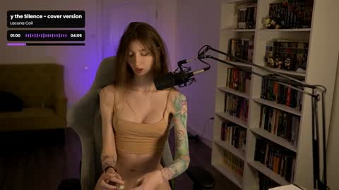 Snapshot of loony_moony chatting on 01-10-26, 10:50 loony_moony online show from 01-10-26, 10:50