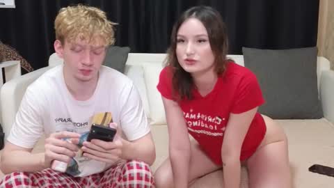 Snapshot of loossers chatting on 10-13-25, 11:32 Jean and Isa right couple Mark and Eva left couple online show from 10-13-25, 11:32