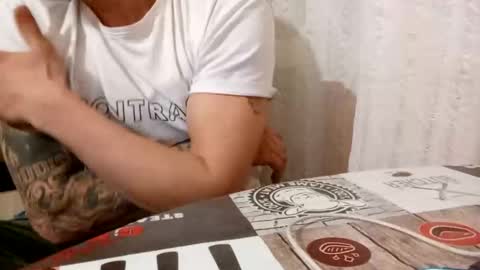 Snapshot of lora699 chatting on 02-07-25, 11:24 lora699 online show from 02-07-25, 11:24