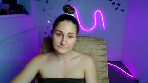 Snapshot of lora_kisses chatting on 06-26-26, 11:36 Lora online show from 06-26-26, 11:36