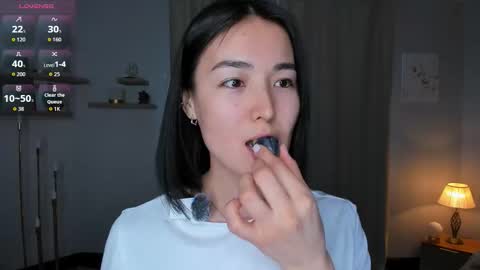 Lora control 2 min for every new Fan Club subscriber online show from 01-10-26, 08:16