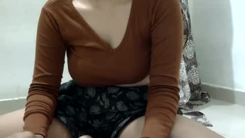 Snapshot of loraa_baby chatting on 06-15-26, 10:34 Loraa online show from 06-15-26, 10:34