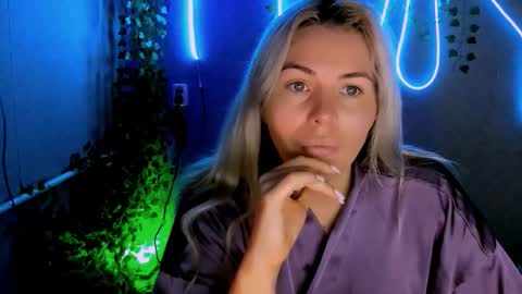 Snapshot of loraboyar chatting on 09-10-25, 02:22 Lora online show from 09-10-25, 02:22