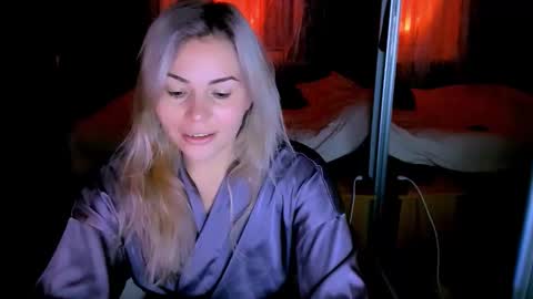 Lora online show from 09-30-25, 02:38