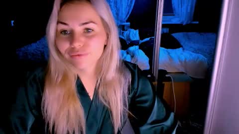 Snapshot of loraboyar chatting on 10-09-25, 02:20 Lora online show from 10-09-25, 02:20