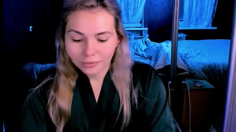 Lora online show from 11-06-25, 03:07