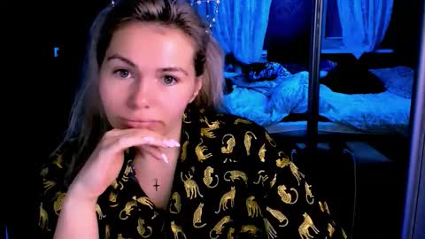 Snapshot of loraboyar chatting on 11-12-25, 02:34 Lora online show from 11-12-25, 02:34