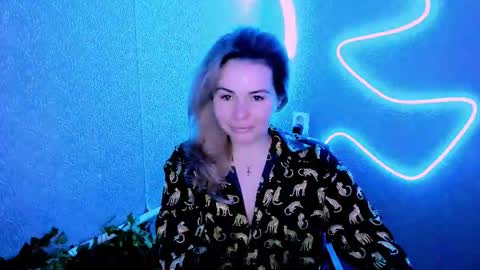 Lora online show from 01-09-26, 02:36