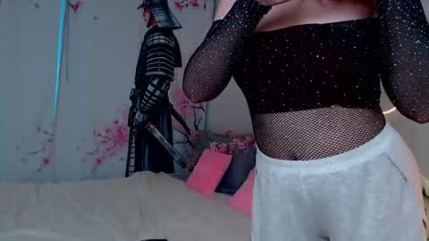 Snapshot of lorafisher chatting on 05-09-26, 04:23 lorafisher online show from 05-09-26, 04:23