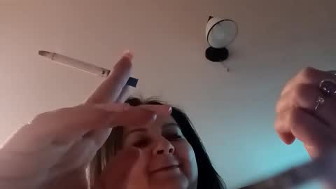 Snapshot of loraflame chatting on 12-27-24, 07:24 Lora online show from 12-27-24, 07:24