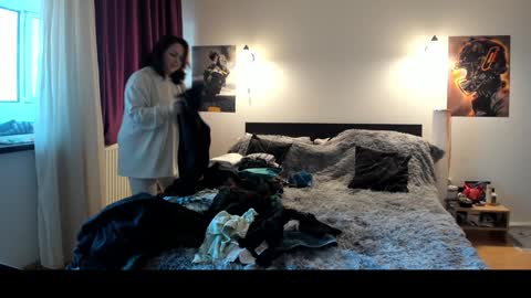 Snapshot of loraflame chatting on 01-08-25, 01:41 Lora online show from 01-08-25, 01:41
