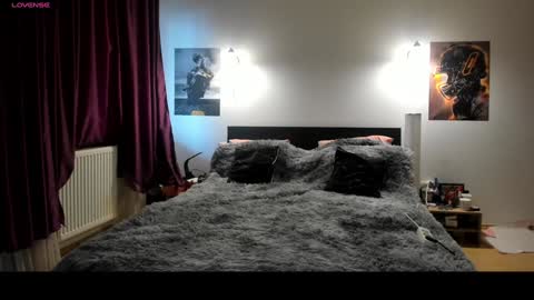 Snapshot of loraflame chatting on 01-15-25, 09:24 Lora online show from 01-15-25, 09:24